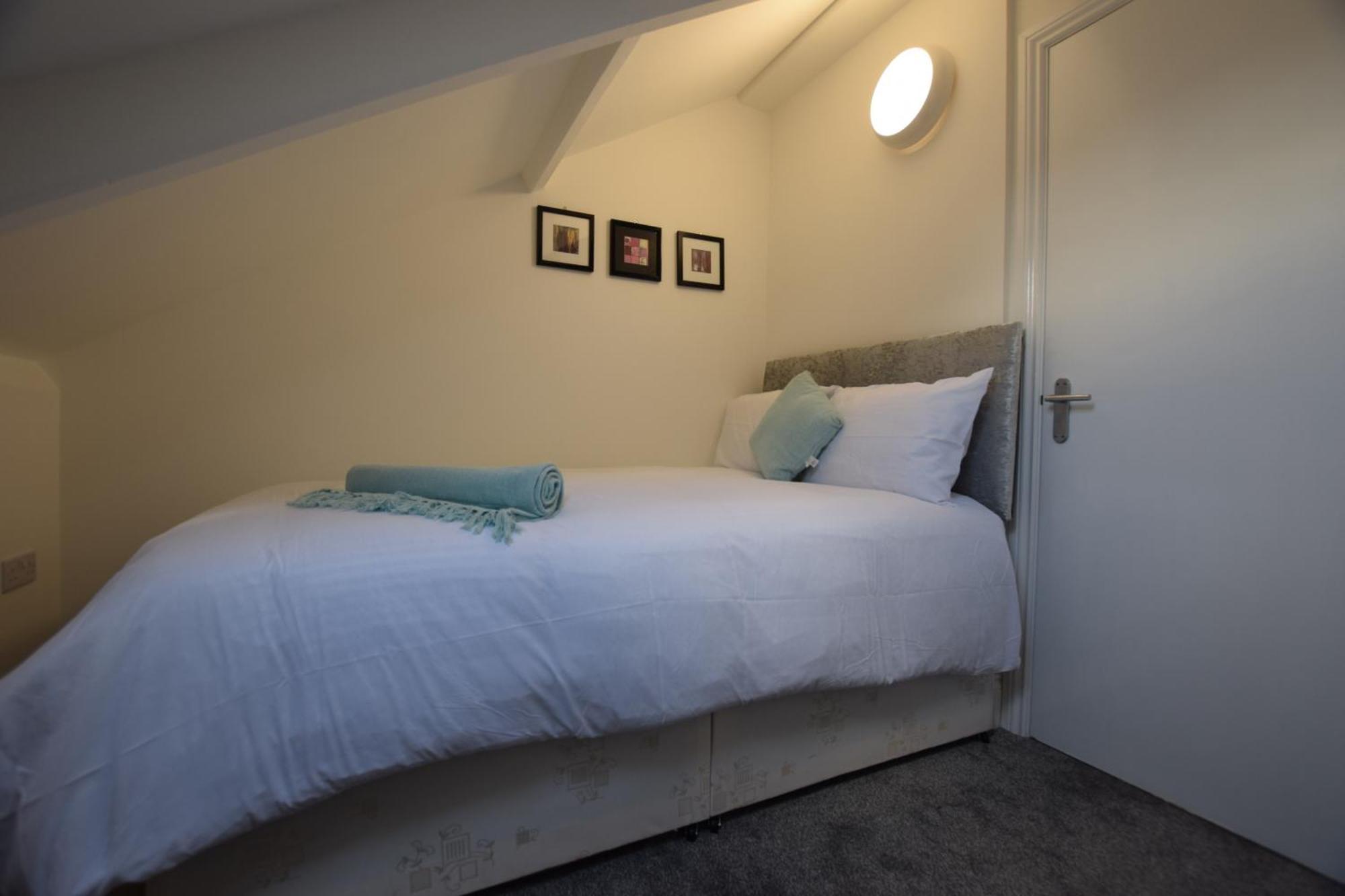 Apartment Dwell Living Mowbray