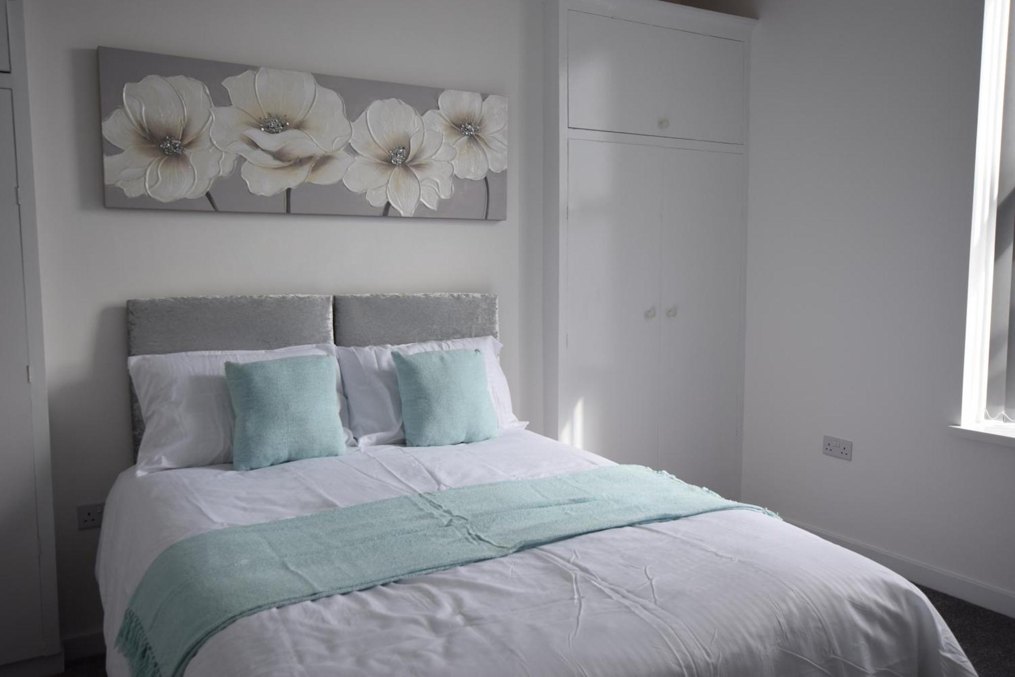 Dwell Living Mowbray Apartment *